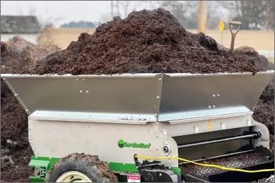 fully-loaded-heaped-capacity-248pt-topdresser-for-market-gardeners