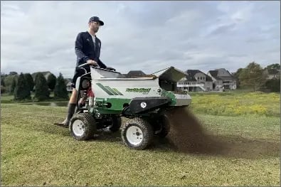 410-Homeowner-Stand-on-Topdresser-scaled