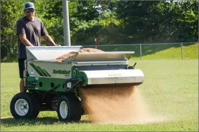 Earth-Turf-Stand-on-Topdreser-Lawn-Leveler