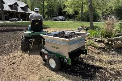 65Pt-Topdresser-New-Lawn-scaled