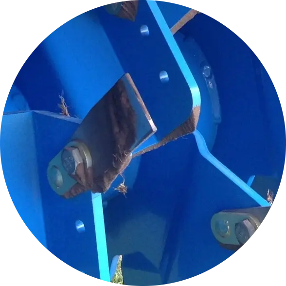 Blade spacing 2.5 or 5 cm
