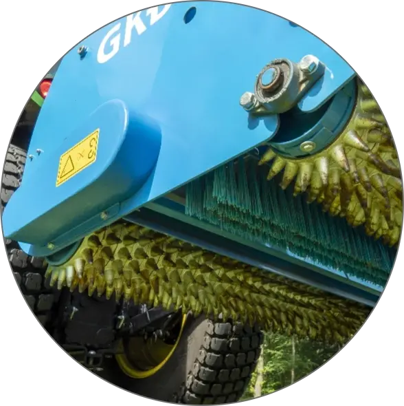 Dual spiked rollers