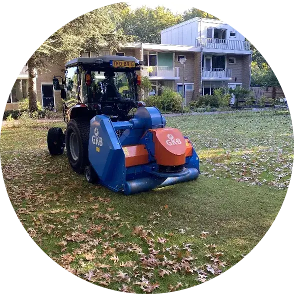 Pulverizes leaves on site