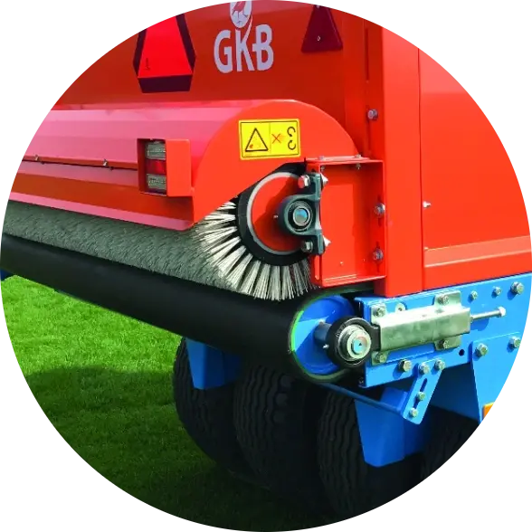 Speed-adjustable sand brush